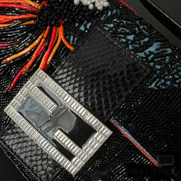 Limited Edition Fendi Baguette 15th Anniversary - Tucano/Gold Braided - Picture 10 of 11